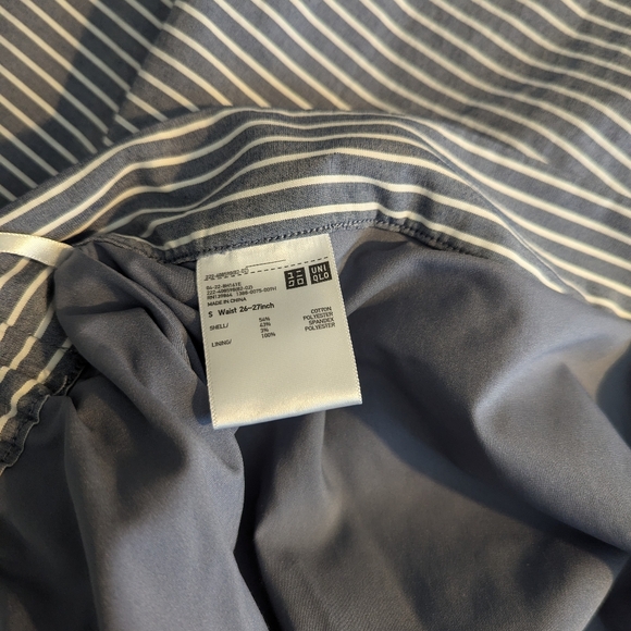 Uniqlo Poodle Skirt blue with white strips - Picture 6 of 6